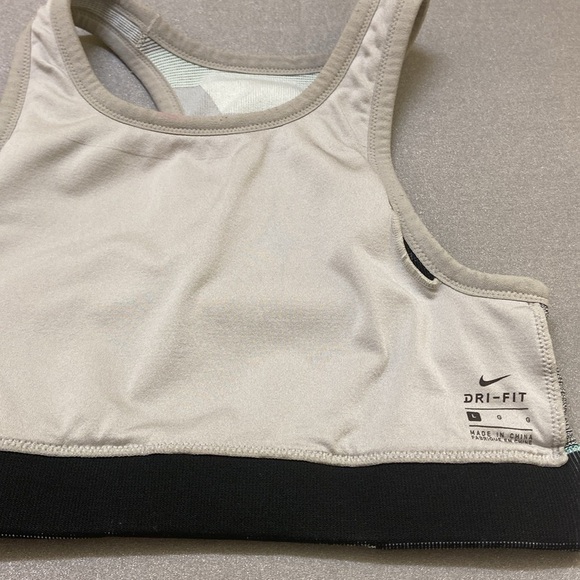 Nike Sculpt Lux Icon Clash Women’s Green Multi Colored Shorts Bra &Tights.Size-L - Picture 9 of 11